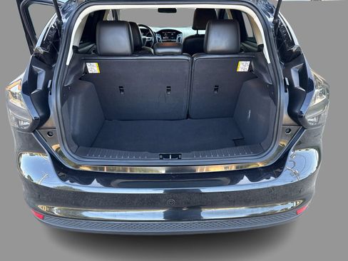 Used 2014 Ford Focus Titanium FWD image 15
