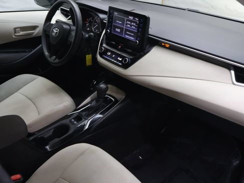 Used 2022 Toyota Corolla LE FWD image 10