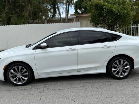 Used 2015 Chrysler 200 S w/ Comfort Group image 3