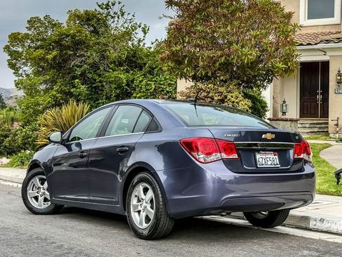 Used 2013 Chevrolet Cruze LT w/ Technology Package FWD image 18