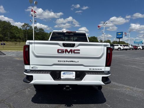 New 2026 GMC Sierra 2500 Denali AWD/4WD image 4