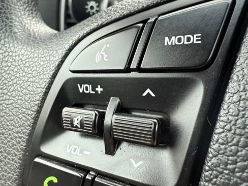 Used 2018 Hyundai Tucson SE image 29