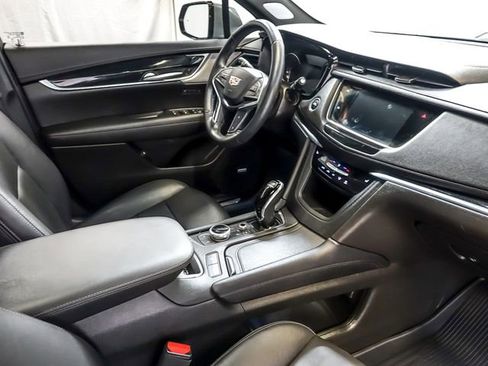 Certified 2025 Cadillac XT5 Premium Luxury w/ LPO, Floor Liner Package FWD image 34