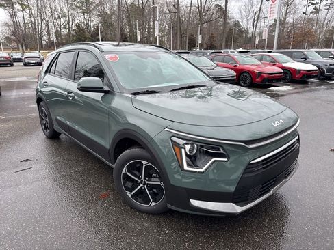 New 2026 Kia Niro EX image 1