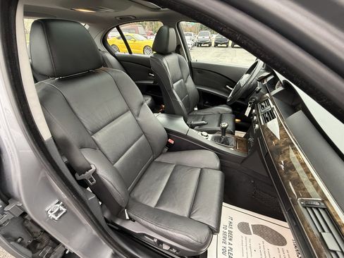 Used 2004 BMW 545i 545iA 4dr Sdn 6-Spd Auto image 20
