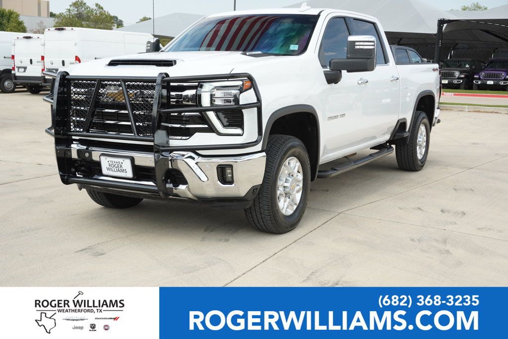 Used 2025 Chevrolet Silverado 2500 LTZ w/ LTZ Convenience Package AWD/4WD image 1