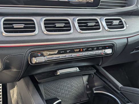 Certified 2025 Mercedes-Benz GLS 450 4MATIC image 16