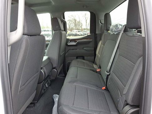 New 2026 GMC Sierra 1500 Elevation image 8