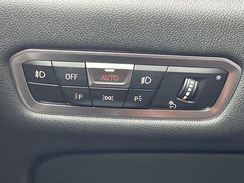 Used 2021 BMW X7 M50i w/ Executive Package image 23