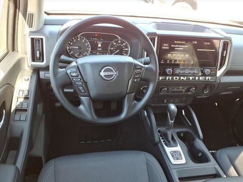 New 2026 Nissan Frontier SV w/ Tow Package image 5