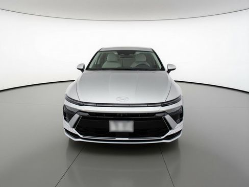 Used 2025 Hyundai Sonata SEL image 2