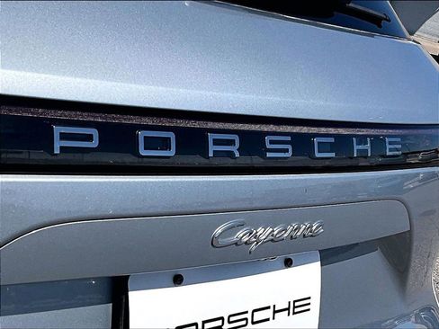 Certified 2021 Porsche Cayenne AWD/4WD image 22