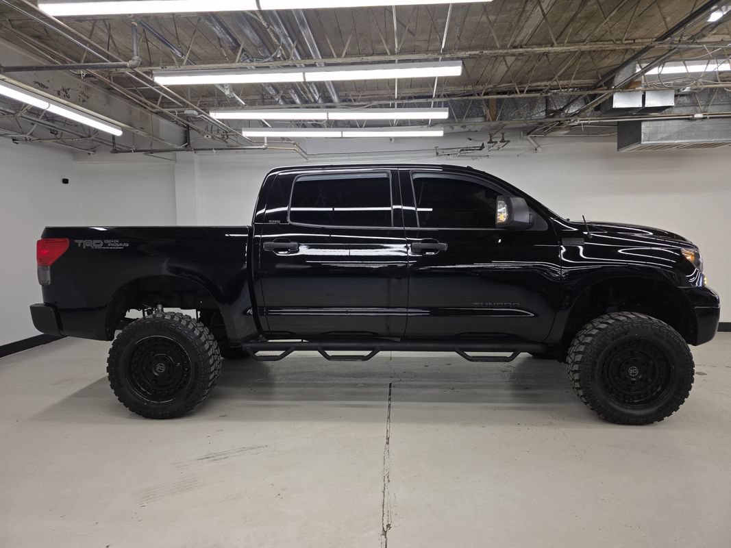 Used 2012 Toyota Tundra 4x4 CrewMax w/ SR5 Pkg image 6