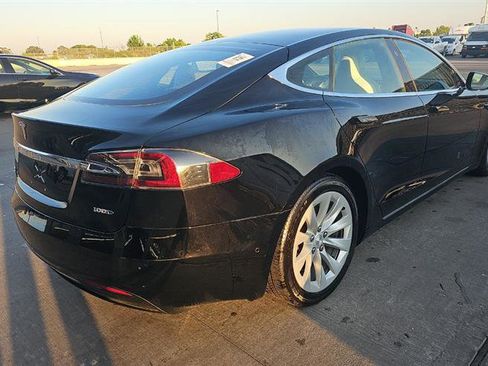 Used 2017 Tesla Model S 100D image 4