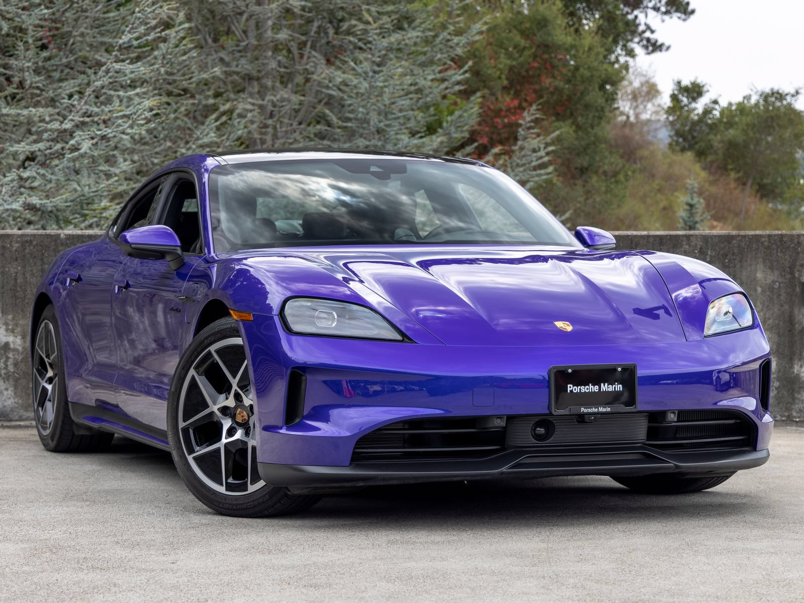 Certified 2025 Porsche Taycan AWD/4WD image 6