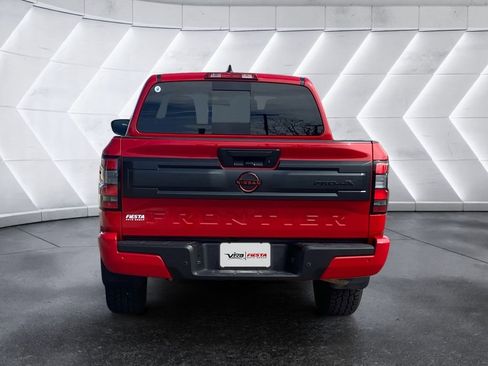 Used 2025 Nissan Frontier PRO-4X image 5
