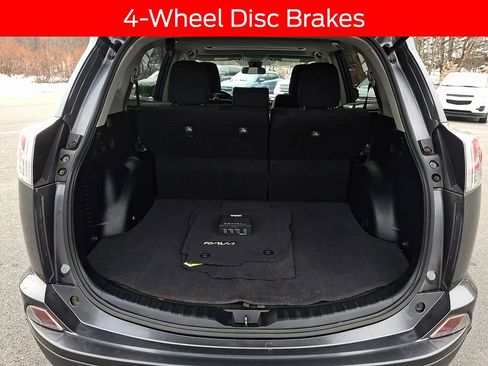 Used 2018 Toyota RAV4 XLE image 27