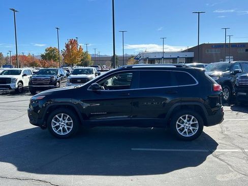 Used 2017 Jeep Cherokee Latitude image 7