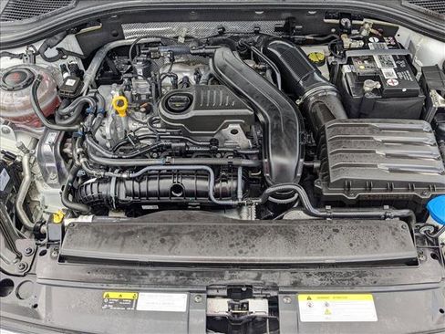 Used 2023 Volkswagen Jetta SE w/ Panoramic Sunroof Package FWD image 22