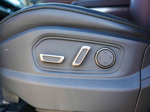 Used 2022 Rivian R1S Launch Edition image 31