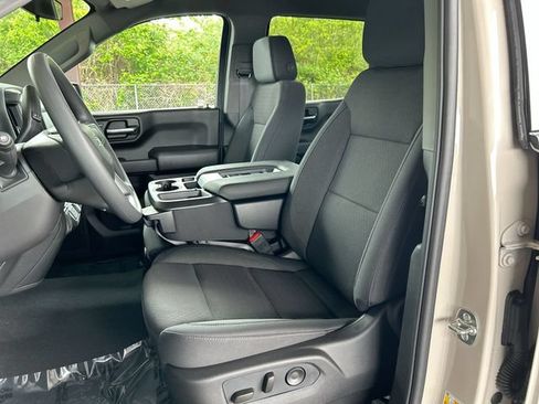 New 2026 Chevrolet Silverado 1500 Custom Trail Boss w/ LPO, Dark Essentials Package AWD/4WD image 18
