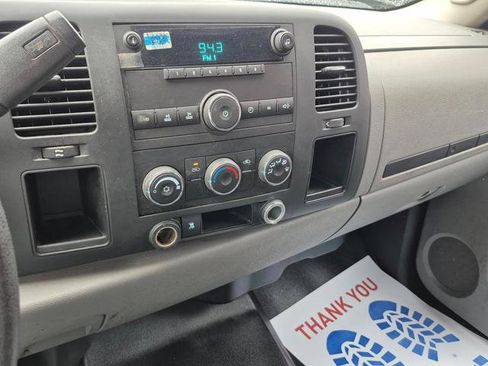 Used 2011 Chevrolet Silverado 1500 W/T image 10