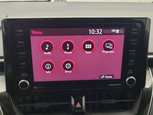 Used 2022 Toyota Corolla LE image 25