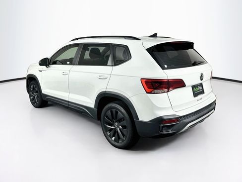 Used 2022 Volkswagen Taos S FWD image 5