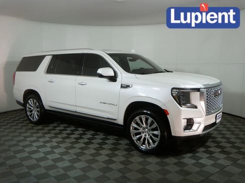 Used 2024 GMC Yukon XL Denali w/ Denali Reserve Package image 1