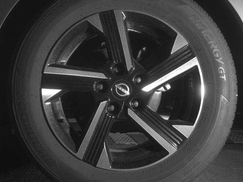 Used 2025 Nissan Sentra SV image 14