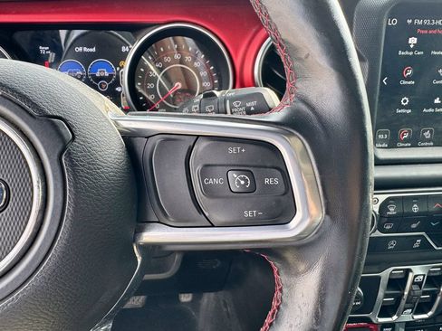 Used 2019 Jeep Wrangler Unlimited Rubicon w/ Uconnect 4C Nav & Sound Group AWD/4WD image 21