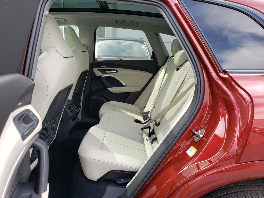 New 2026 Audi Q5 Premium Plus AWD/4WD image 8