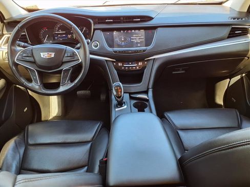 Used 2018 Cadillac XT5 Luxury image 15