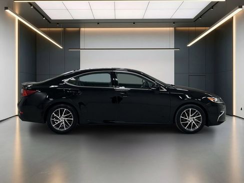 Used 2018 Lexus ES 350 w/ Luxury Package w/Wood Trim FWD image 7
