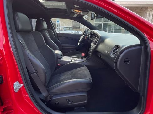 Used 2021 Dodge Charger R/T w/ Plus Group RWD image 31