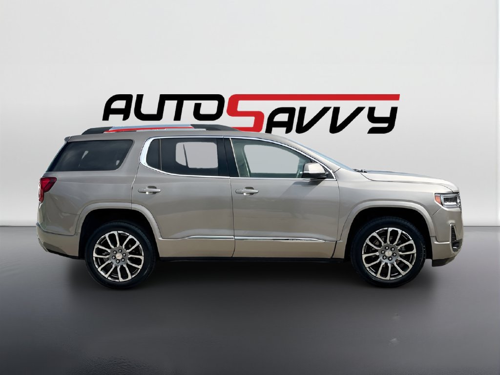 Used 2023 GMC Acadia Denali w/ Denali Technology Package FWD image 8