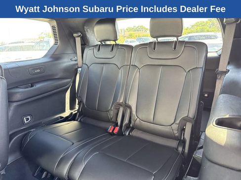 Used 2025 Jeep Grand Cherokee L Limited w/ Black Appearance Package AWD/4WD image 13