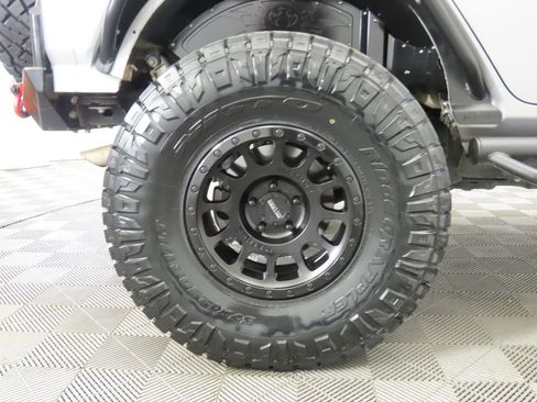 Used 2018 Jeep Wrangler Unlimited Rubicon image 30