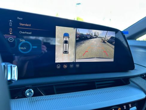 New 2025 Cadillac Optiq Luxury 1 image 19