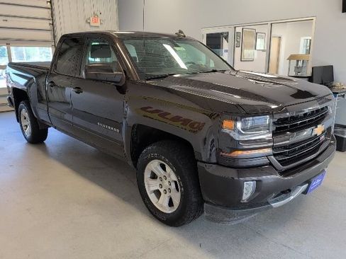 Certified 2018 Chevrolet Silverado 1500 LT w/ All Star Edition AWD/4WD image 5