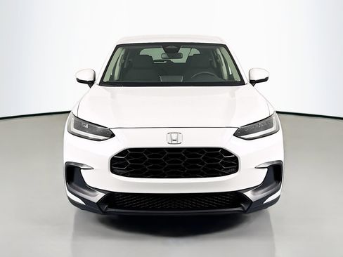 New 2026 Honda HR-V LX image 2
