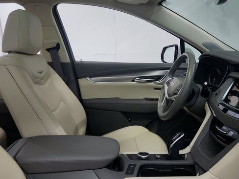Certified 2024 Cadillac XT5 Premium Luxury w/ LPO, Floor Liner Package FWD image 30