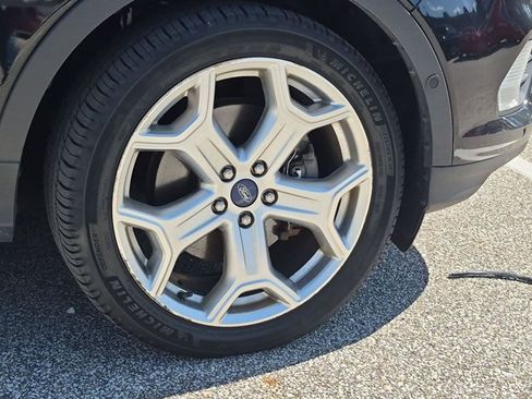 Used 2019 Ford Escape Titanium AWD/4WD image 8