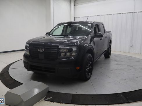 Used 2024 Ford Maverick Lariat w/ Black Appearance Package image 10