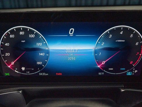Certified 2026 Mercedes-Benz GLB 250 image 28