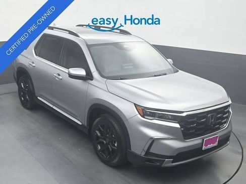 Used 2025 Honda Pilot Touring image 19