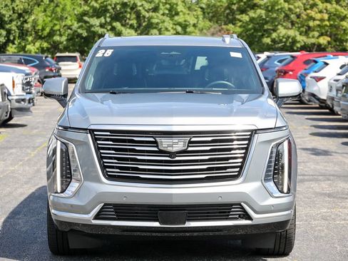 Used 2025 Cadillac Escalade ESV Premium Luxury Platinum AWD/4WD image 32