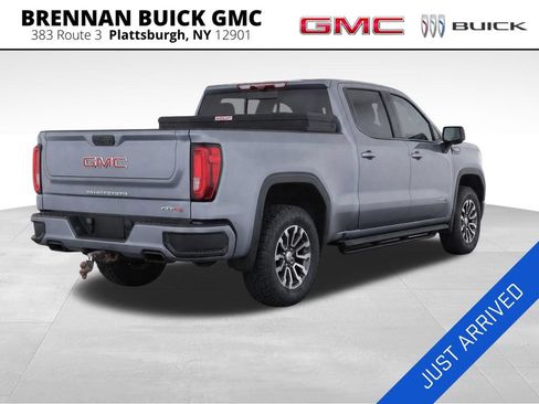 Used 2021 GMC Sierra 1500 AT4 w/ AT4 Premium Package AWD/4WD image 5