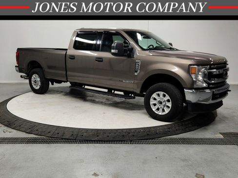 Used 2021 Ford F250 XLT image 1