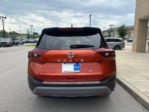 Used 2021 Nissan Rogue SL FWD image 3
